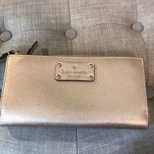 GREAT CONDITION Kate Spade wristlet
